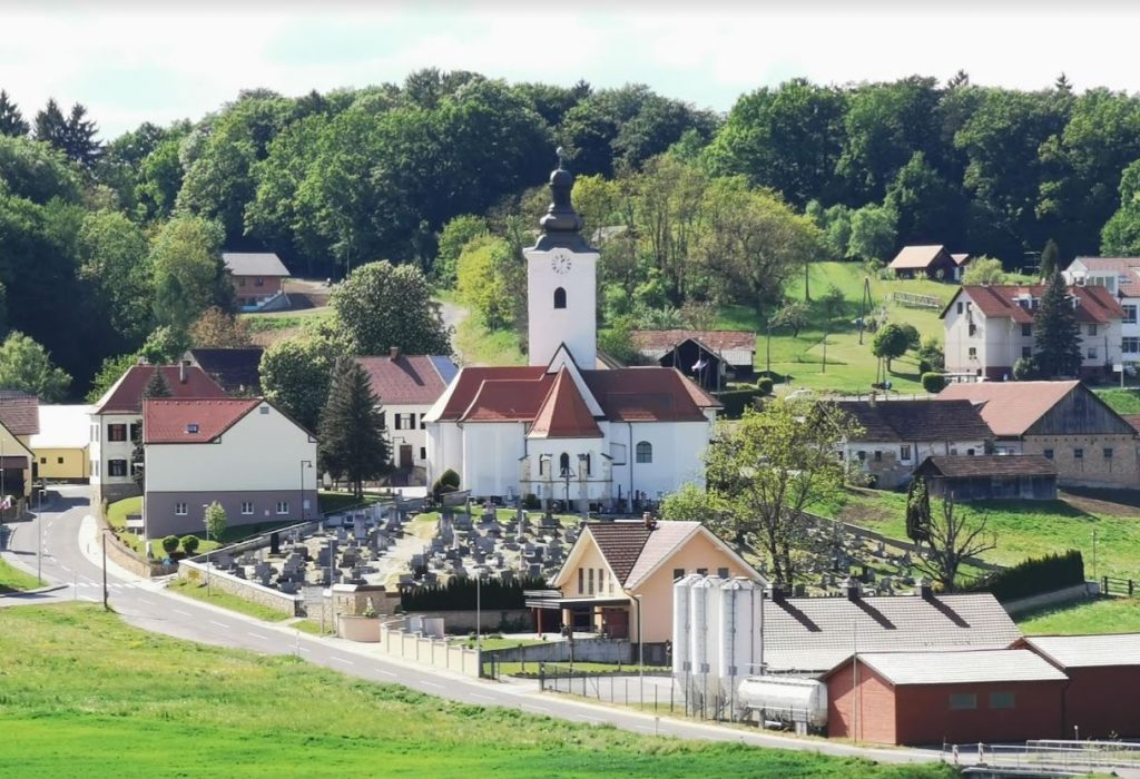 za-jurovskimi-prostovoljci-skoraj-eno-leto-uspesnega-dela-v-programu-starejsi-za-starejse