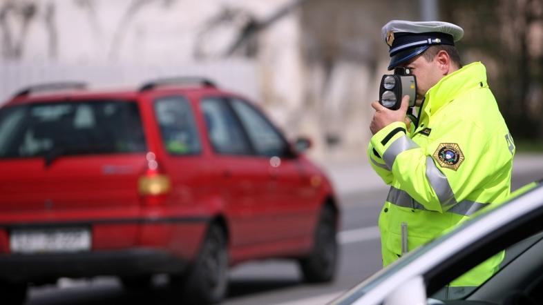 policisti-bodo-meritve-hitrosti-izvajali-tudi-v-nasi-obcini