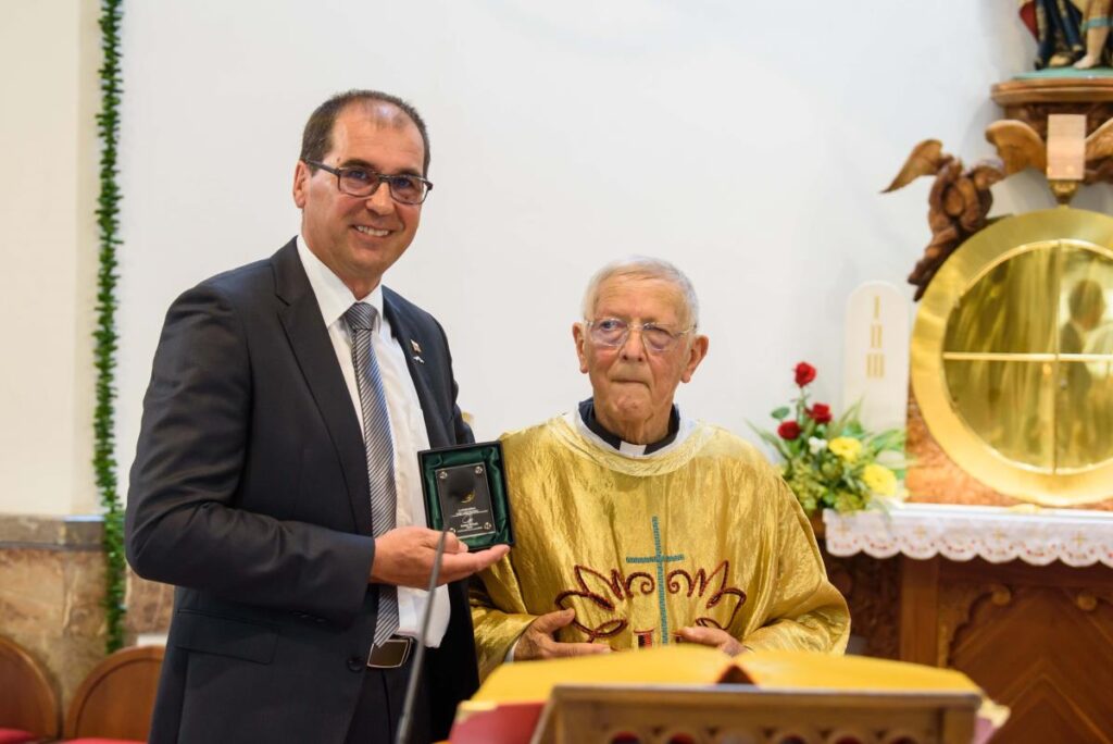 zlata-masa-msgr.-jozeta-kastelica,-“oceta”-cerkve-na-hribcku-v-ivancni-gorici