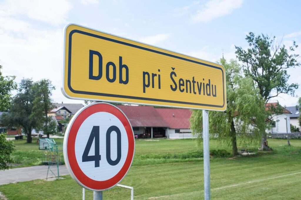 zaradi-rekonstrukcije-lokalne-ceste-popo­lna-zapora-dob-–-boga-vas