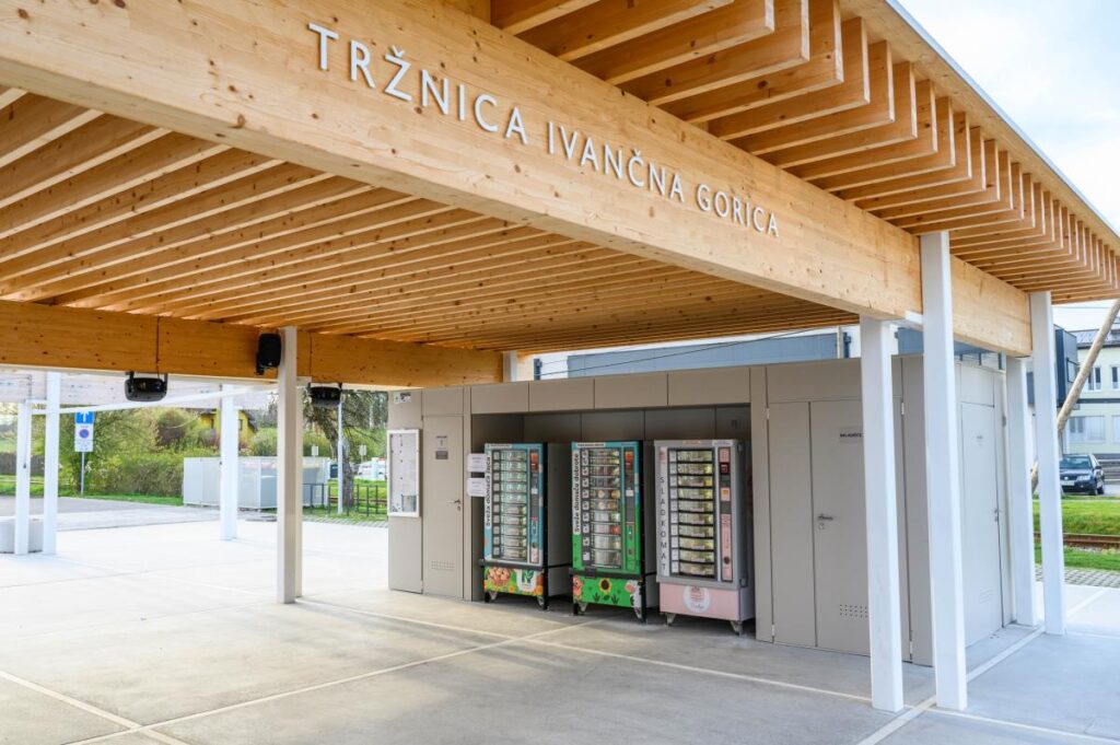 sladkomat-na-trznici-ivancna-gorica