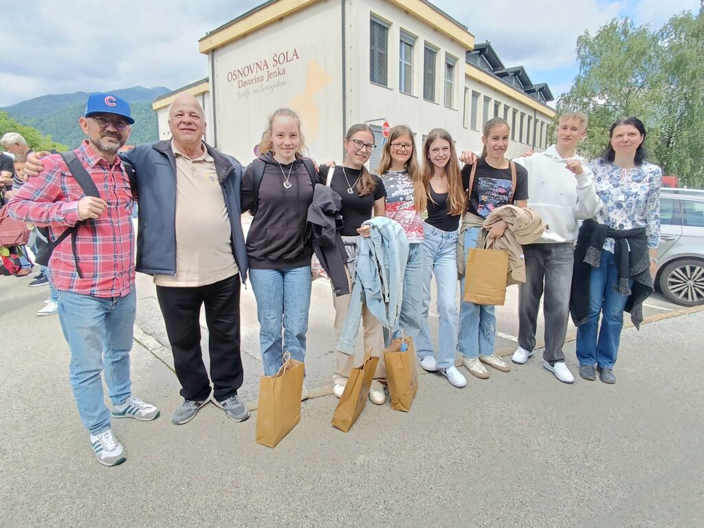 mladi-cebelarji-uspesni-na-drzavnem-tekmovanju