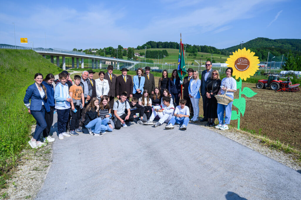 ob-svetovnem-dnevu-cebel-v-ivancni-gorici-zasadili-soncno-prihodnost