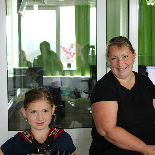 vsi-sosedje-–-tatjana-&-maja-poplas-“sktd-lokvanj-podpec”