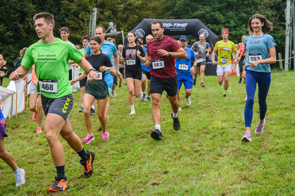 uspesno-izveden-21.-krevsov-tek-in-pohod-po-krisko-polzevski-planoti