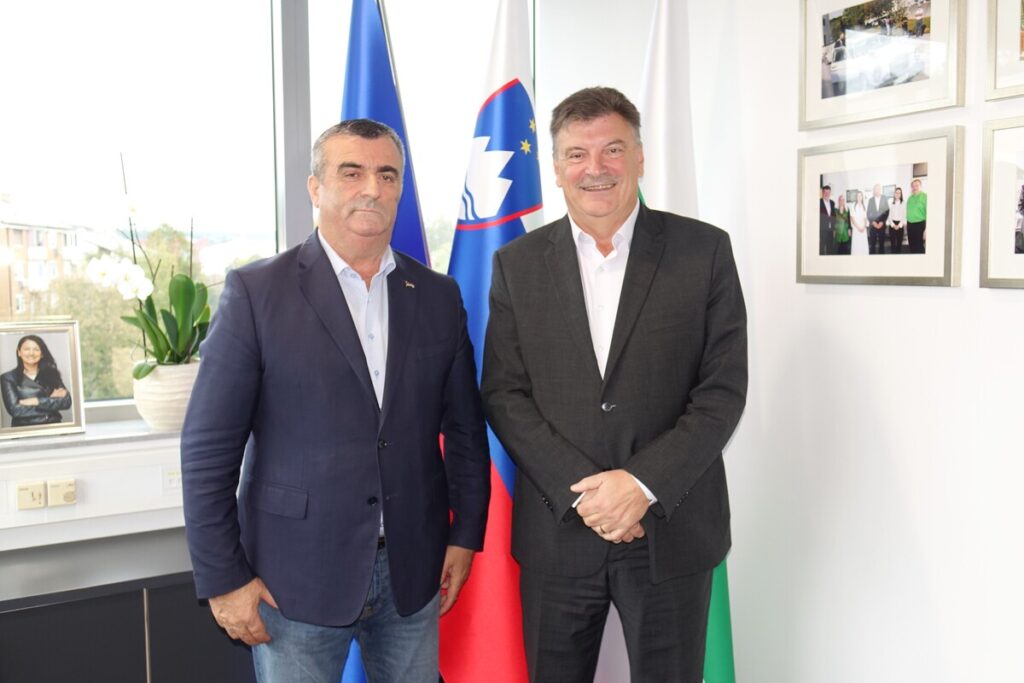 obisk-zupana-obcine-vlasenica-miroslava-kraljevica-z-delegacijo