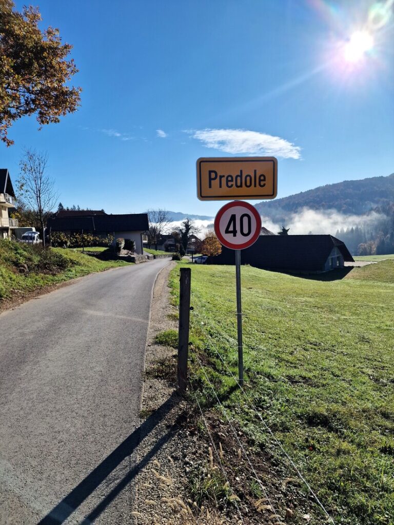 naselja-velika-racna,-predole-in-zgornje-duplice-oznacujejo-novi-prometni-znaki