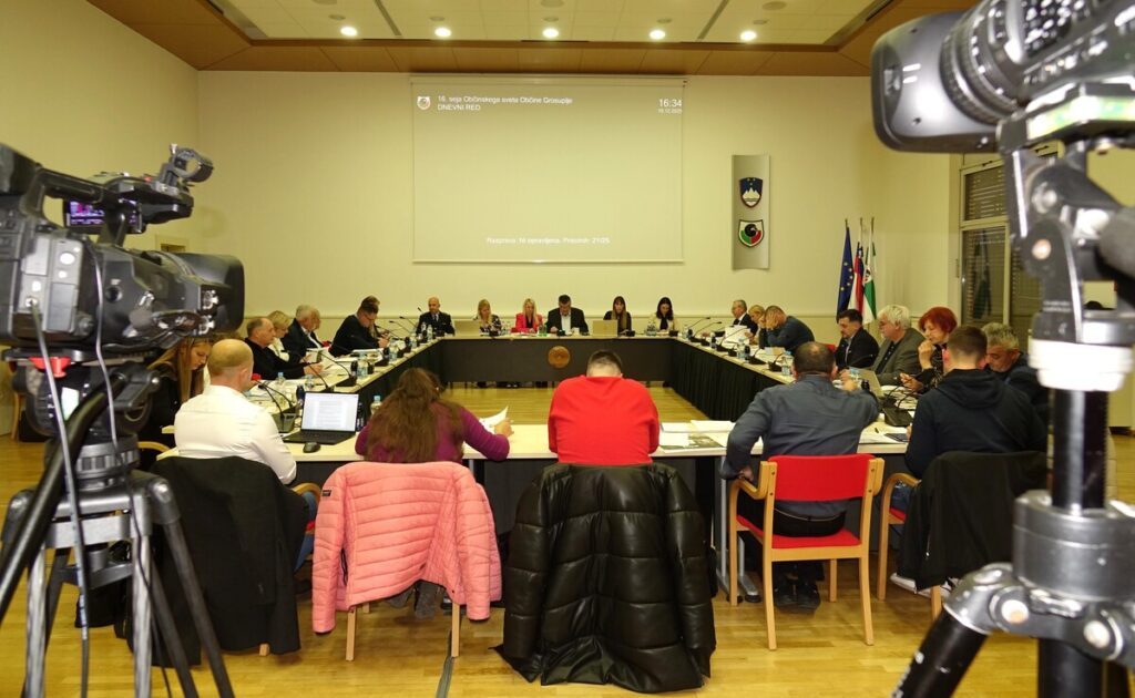 16-redna-seja-obcinskega-sveta-obcine-grosuplje-(10-12.-2025)