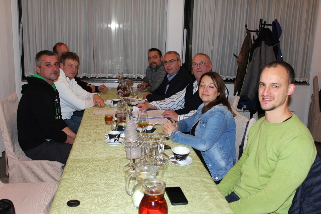 clani-sveta-ks-mlacevo-zakljucili-leto-s-sejo-in-terenskim-ogledom