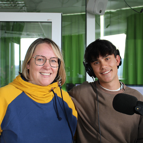 vsi-sosedje-–-the-trubled-angels