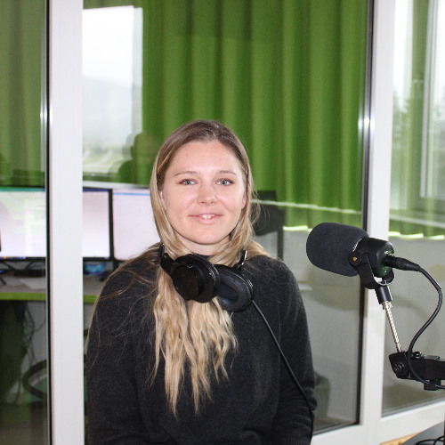 vsi-sosedje-–-karin-krizman-no-excuse-slovenia