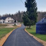 v-bakrcu-makadamsko-vozisce-zamenjal-nov-asfalt