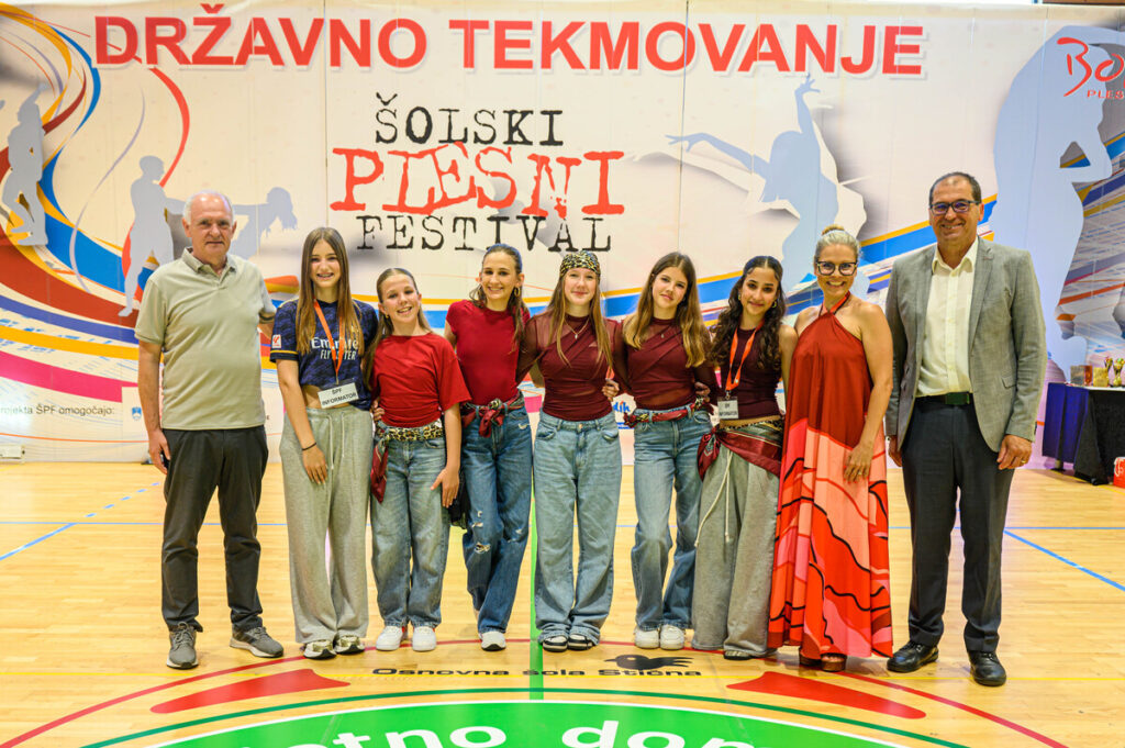 ucenke-os-sticna-drzavne-prvakinje-na-solskem-plesnem-festivalu