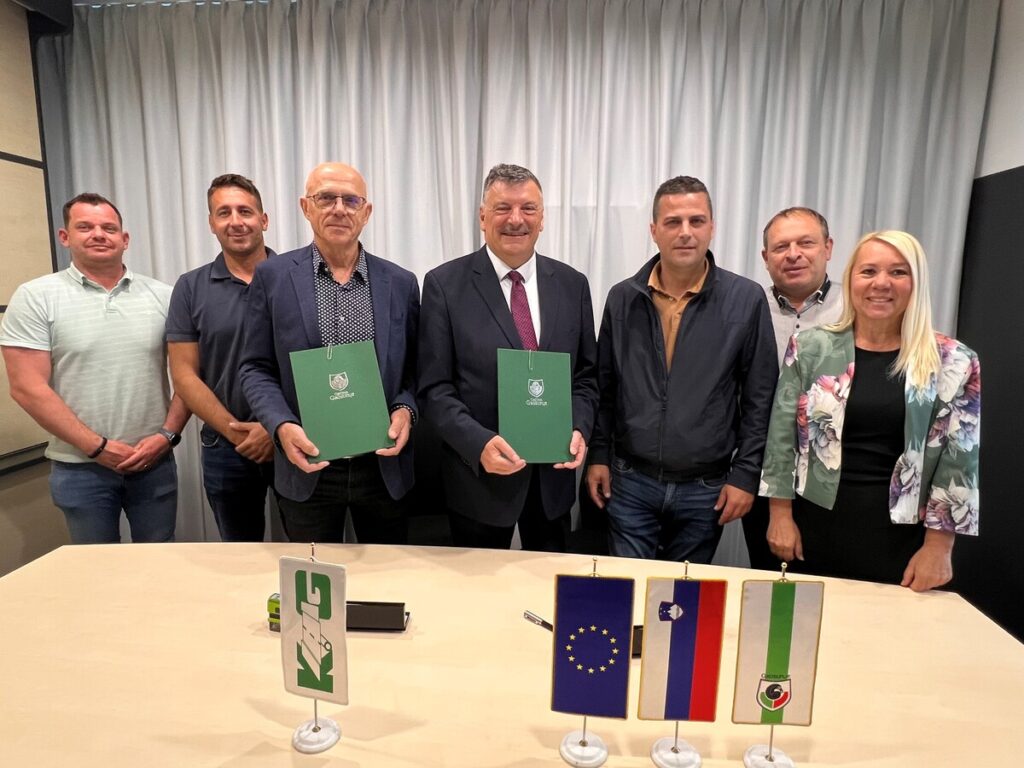 podpisana-pogodba-za-rekonstrukcijo-lokalne-ceste-gradisce–polica