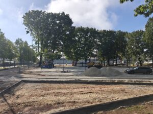 prenova-sportnega-igrisca-pri-os-louisa-adamica-grosuplje-lepo-napreduje